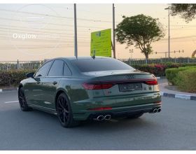 Audi S8