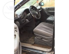 Chrysler Town & Country Van