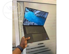 Dell XPS 15  Core i5 Laptop