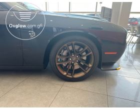 Dodge Challenger SRT