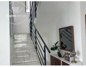 Elegant 4 Bedrooms Houses