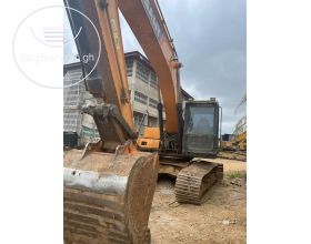 EXCAVATOR . SANY 215 .