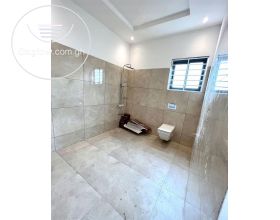 Executive 4 Bedrooms House