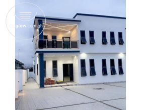 Executive 4 Bedrooms House