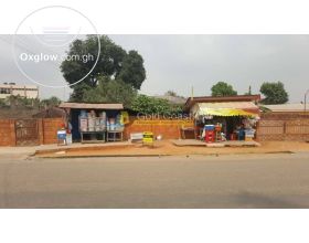 FREEHOLD AND REGISTERED 4 BEDROOM HOUSE PLUS 2 SHOPS AT NORTH KANESHIE