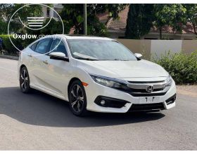 Honda Civic Touring 2017 Model