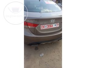 HYUNDAI ELANTRA 