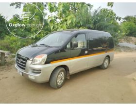 Hyundai H1 Van