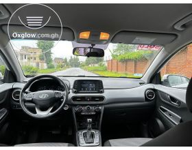 Hyundai Kona SEL. 