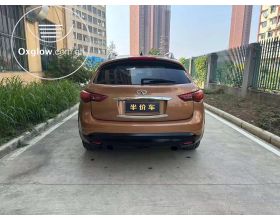 Infiniti FX35
