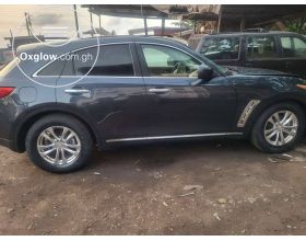 INFINITI FX35