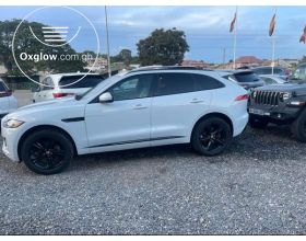 Jaguar F-PACE Sports