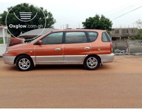 Kia Carens 