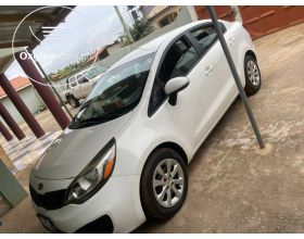 Kia Rio EX