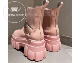 Ladies sneakers