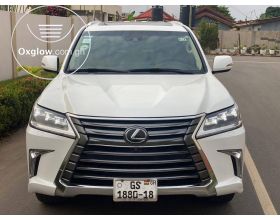 LEXUS LX750