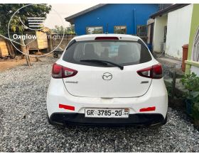Mazda2
