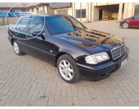 Mercedes Benz C180