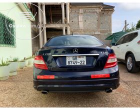 Mercedes Benz C230