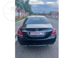 Mercedes-benz C300 