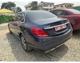 Mercedes-Benz C300. 2015 model