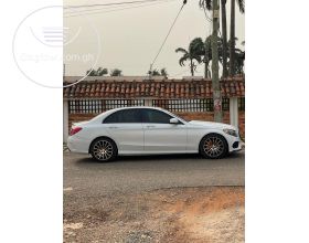 Mercedes-Benz c300 2017 model