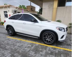Mercedes Benz GLE450