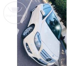 Mercedesâ€™ Benz saloon Bclass 
