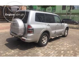 Mitsubishi Montero Jeep