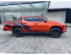 Mitsubishi Strada 