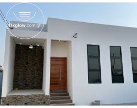 Modern 3 Bedrooms House