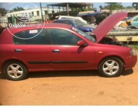 Nissan almera