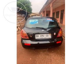 Nissan Almera