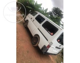 Nissan Caravan Van