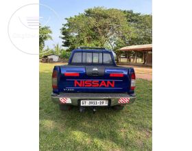 Nissan Hard Body 