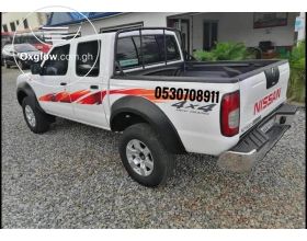Nissan hardbody pickup 2013 model