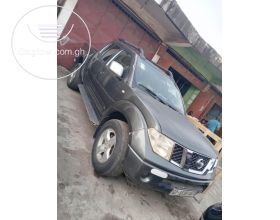 NISSAN NAVARA