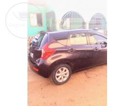 Nissan Note Versa