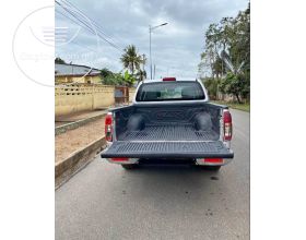Nissan pick up