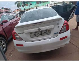 Nissan Versa S