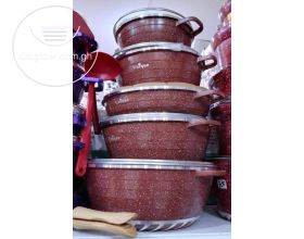 Non stick cookware set