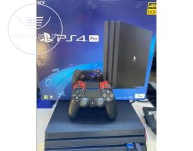 Play Station 4 pro