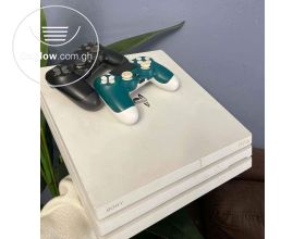 Play station 4 pro storage 1Tb FIFA 24