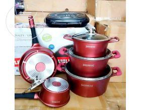 SET OF COOKING UTENSILS