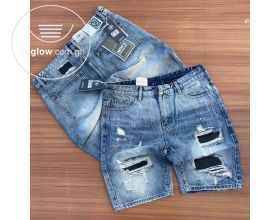 Short jeans