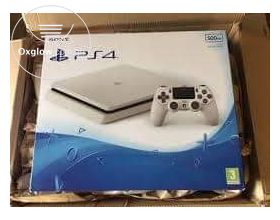 SONY PS4 new in box with all accessories 