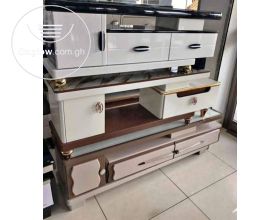 TELEVISION STAND