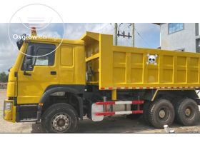 Tipper truck HOWO