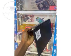 TOSHIBA i7