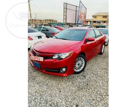 Toyota Camry SE 2013 Model